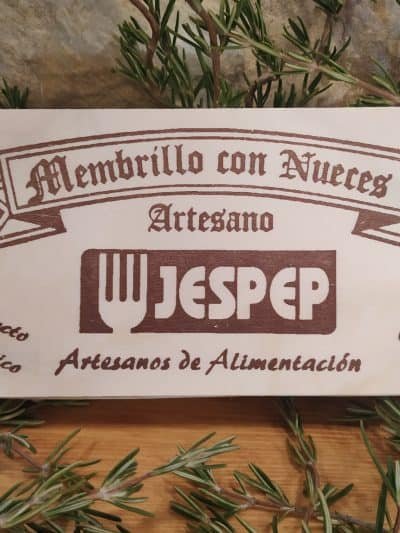 Membrillo con Nueces